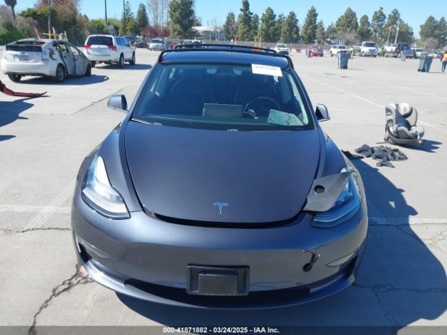 5YJ3E1EA2JF033851 Tesla MODEL 3