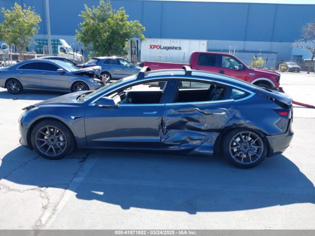5YJ3E1EA2JF033851 Tesla MODEL 3