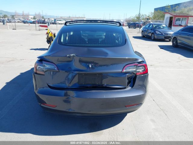 5YJ3E1EA2JF033851 Tesla MODEL 3