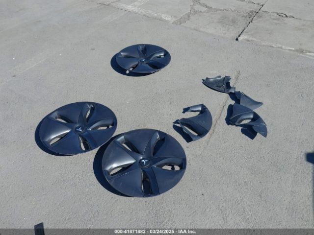 5YJ3E1EA2JF033851 Tesla MODEL 3