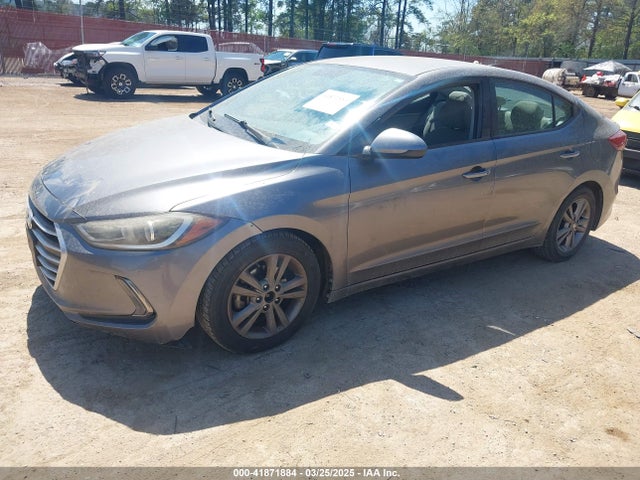 KMHD84LF8HU176330 Hyundai ELANTRA SE