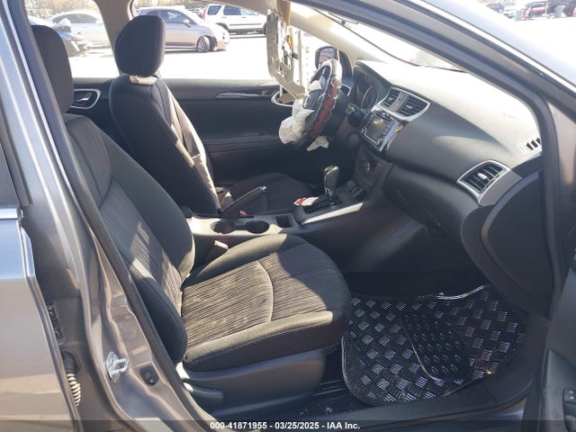 3N1AB7AP9JL652755 Nissan SENTRA SV
