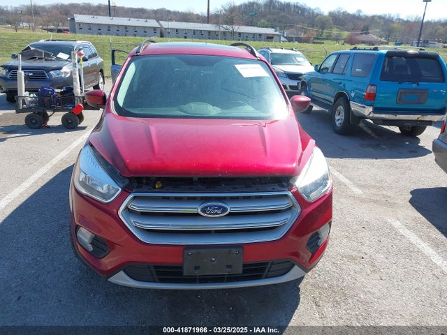 1FMCU0GDXJUA64076 Ford ESCAPE SE