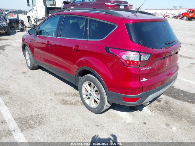 1FMCU0GDXJUA64076 Ford ESCAPE SE