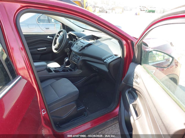 1FMCU0GDXJUA64076 Ford ESCAPE SE