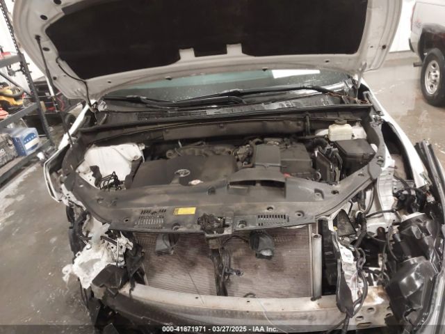 5TDBZRFH9JS821645 Toyota Highlander Le Plus