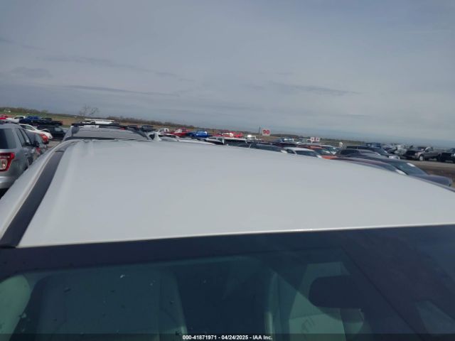 5TDBZRFH9JS821645 Toyota Highlander Le Plus