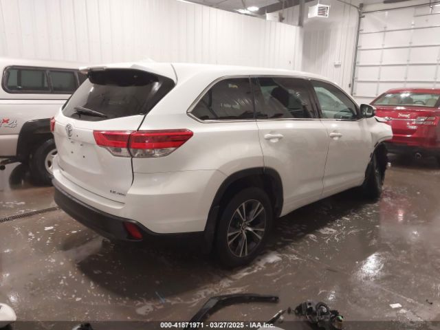 5TDBZRFH9JS821645 Toyota Highlander Le Plus