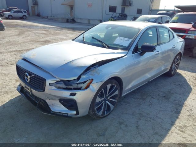 2022 VOLVO S60 7JRL12FZ3NG176097 Photo 1