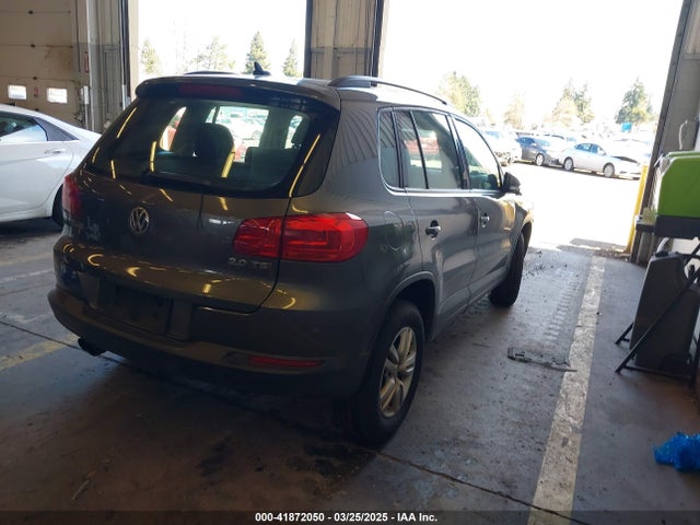 WVGAV7AX3FW605416 Volkswagen TIGUAN S