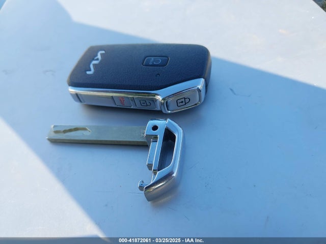 KNDERCAA3P7467337 KIA SELTOS EX