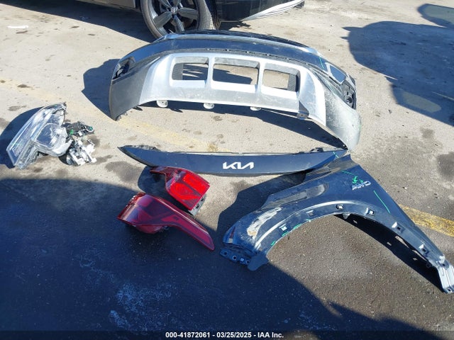 KNDERCAA3P7467337 KIA SELTOS EX
