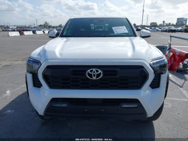 3TMLB5JN3RM022647 Toyota Tacoma Trd Off Road 4wd