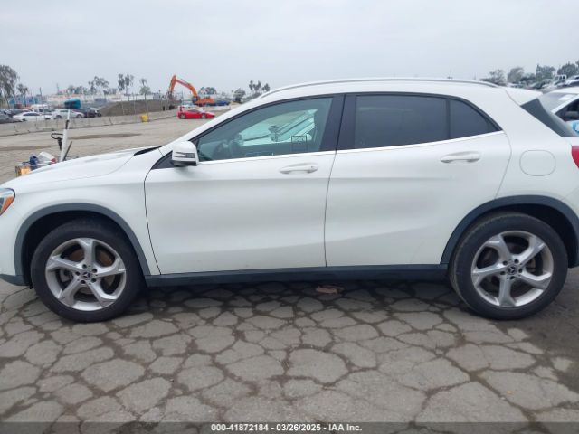 WDCTG4EB0JJ452806 Mercedes-Benz GLA 250