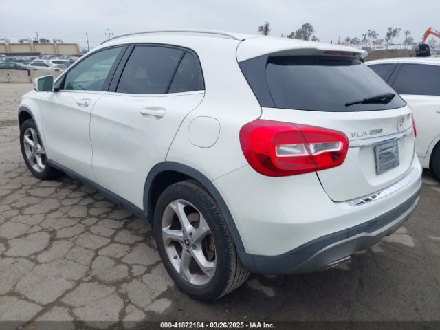 WDCTG4EB0JJ452806 Mercedes-Benz GLA 250