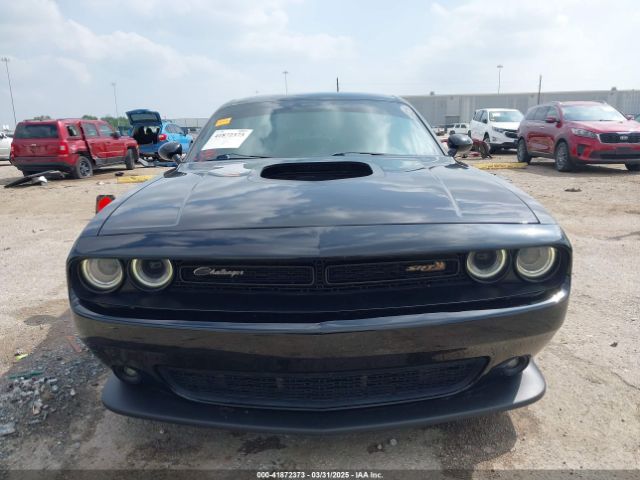 2C3CDZFJ3GH334930 Dodge Challenger 392 Hemi Scat Pack Shaker