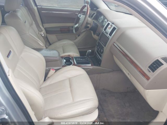 2009 CHRYSLER 300C 2C3LA63T89H622085 Photo 4