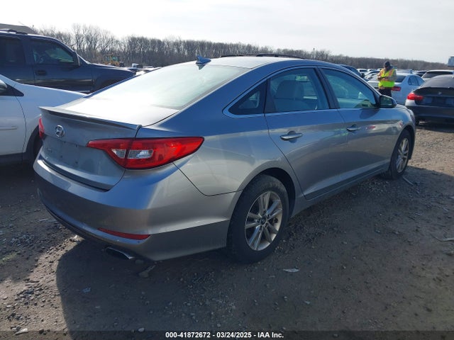 5NPE24AF3GH281976 Hyundai SONATA SE
