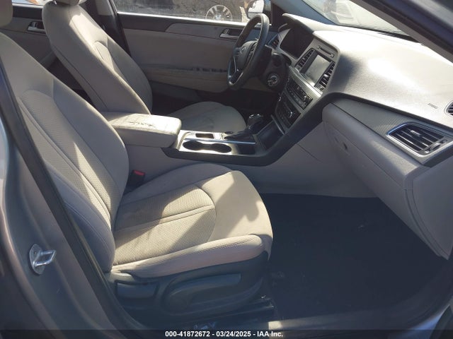 5NPE24AF3GH281976 Hyundai SONATA SE