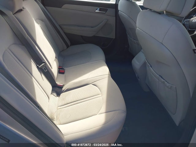 5NPE24AF3GH281976 Hyundai SONATA SE