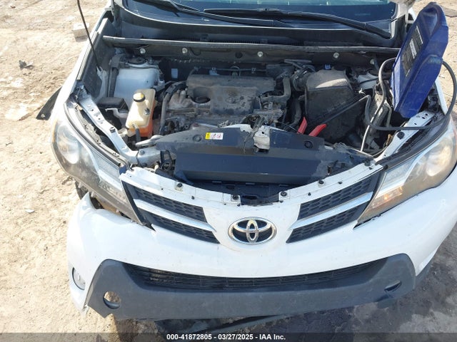 2T3WFREV9FW141364 Toyota Rav4 Xle