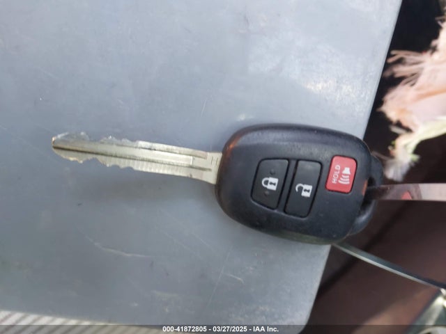 2T3WFREV9FW141364 Toyota Rav4 Xle
