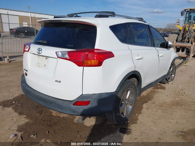 2T3WFREV9FW141364 Toyota Rav4 Xle