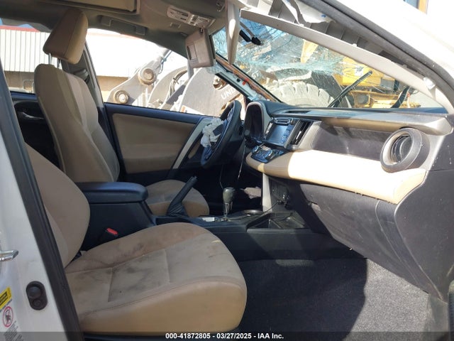 2T3WFREV9FW141364 Toyota Rav4 Xle