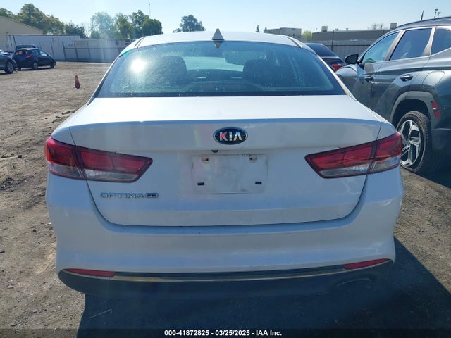 KNAGT4L3XG5105058 KIA Optima Lx