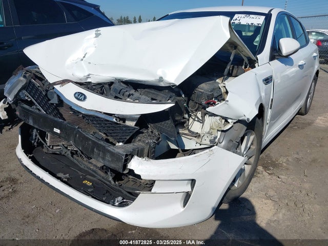 KNAGT4L3XG5105058 KIA Optima Lx