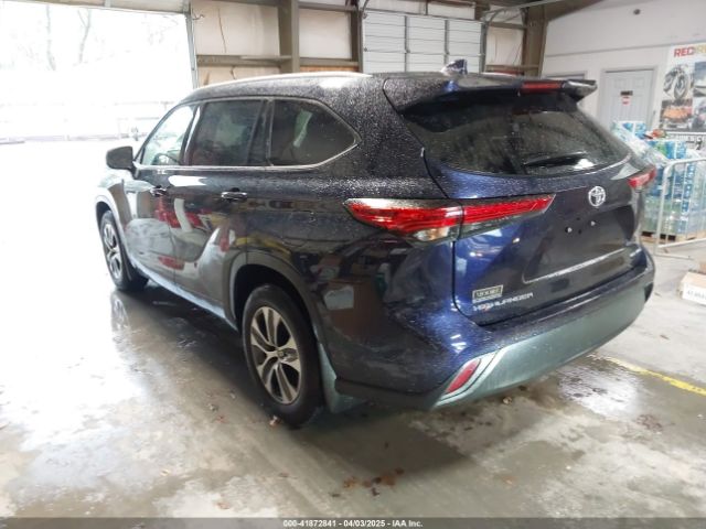 2022 TOYOTA HIGHLANDER 5TDGZRBH8NS194910 Photo 2