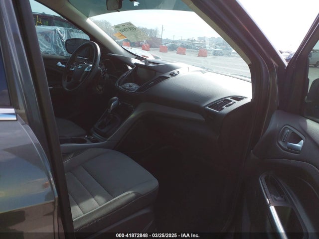 1FMCU0GX0FUA25160 Ford ESCAPE SE