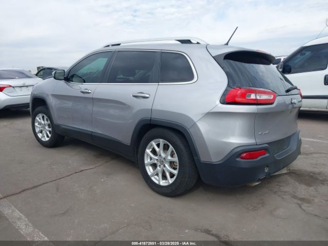 1C4PJMCB7JD501896 Jeep Cherokee Latitude 4x4