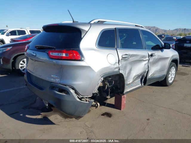 1C4PJMCB7JD501896 Jeep Cherokee Latitude 4x4