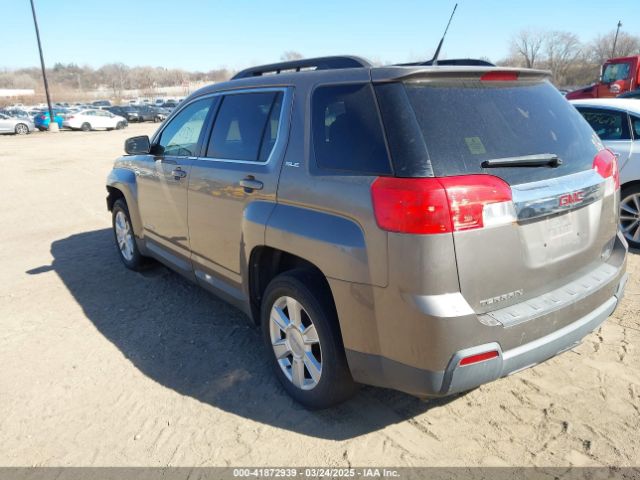 2010 GMC TERRAIN 2CTFLEEW0A6379557 Photo 2