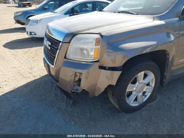 2010 GMC TERRAIN 2CTFLEEW0A6379557 Photo 5