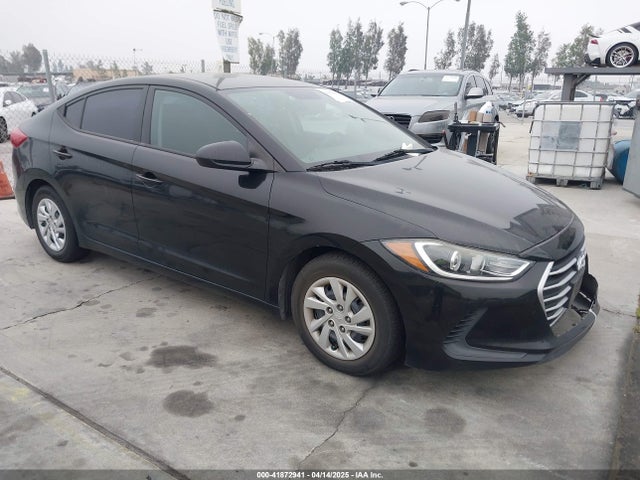 Hyundai ELANTRA SE 2018 5NPD74LF3JH221715 Image 1