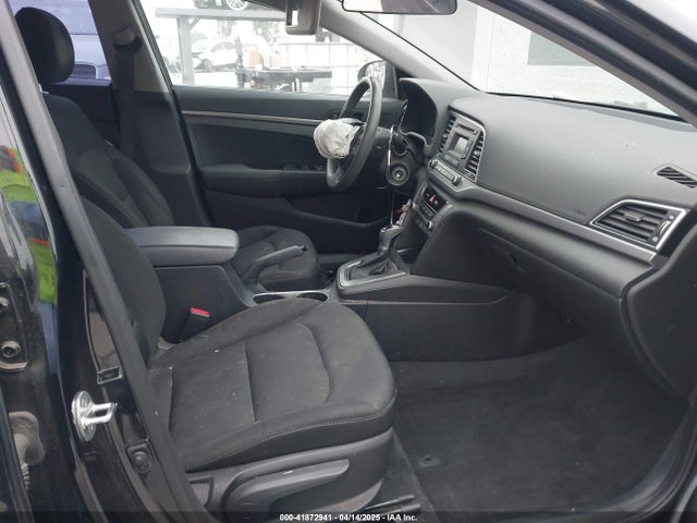 Hyundai ELANTRA SE 2018 5NPD74LF3JH221715 Image 5