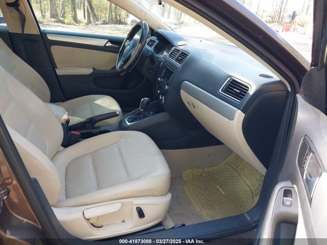 3VWD17AJ1EM361348 Volkswagen Jetta 1.8t Se