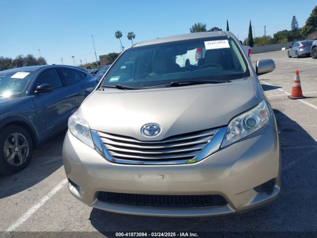 5TDKK3DC9FS533513 Toyota Sienna Le 8 Passenger