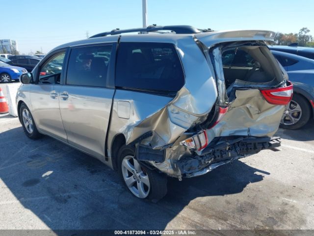 5TDKK3DC9FS533513 Toyota Sienna Le 8 Passenger