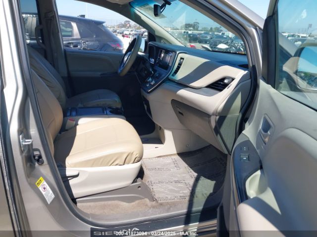 5TDKK3DC9FS533513 Toyota Sienna Le 8 Passenger