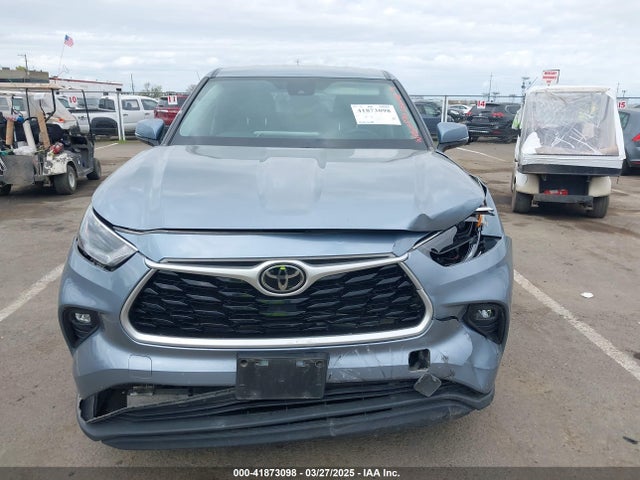 5TDZZRAH3NS118456 Toyota Highlander Le