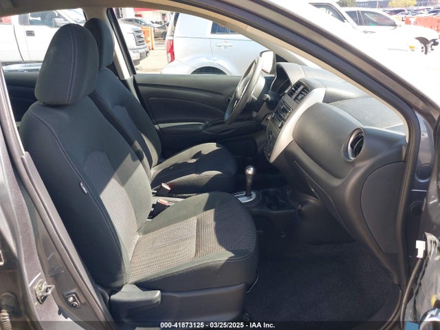 3N1CN7AP4JL839143 Nissan 2018