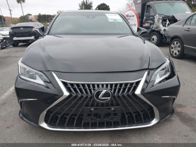 58ADA1C18RU044203 Lexus ES 300H