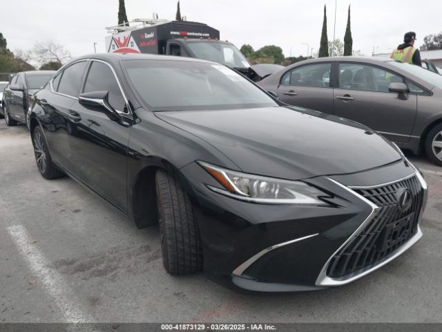 58ADA1C18RU044203 Lexus ES 300H