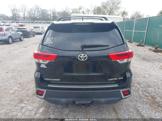Toyota Highlander Limited Platinum 2018 5TDDZRFH3JS814697 Image 16