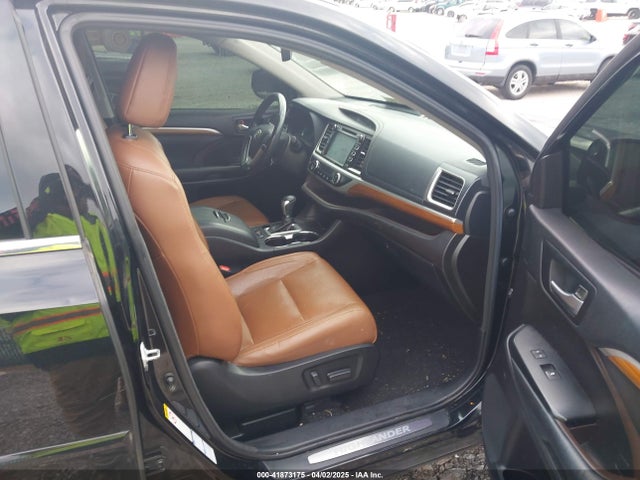 Toyota Highlander Limited Platinum 2018 5TDDZRFH3JS814697 Image 5
