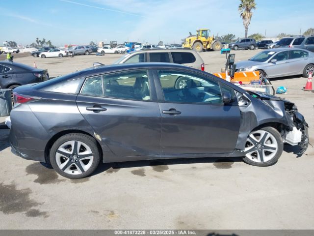 JTDKARFU6G3508681 Toyota Prius Three Touring