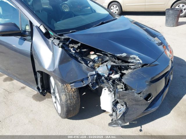 JTDKARFU6G3508681 Toyota Prius Three Touring
